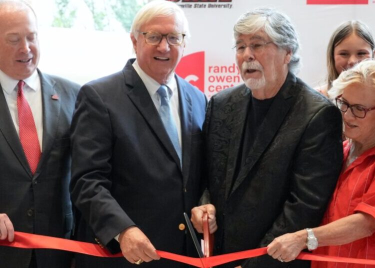 Novo Randy Owen Center em Jax State homenageia lenda da música do norte do Alabama