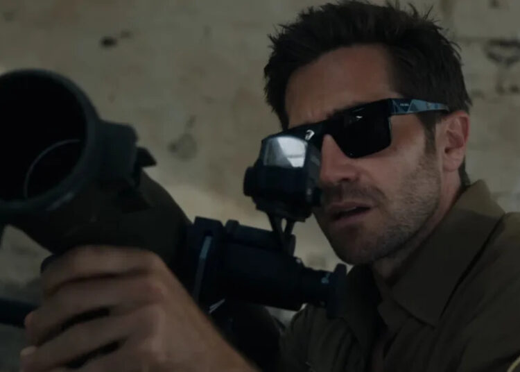 Novo filme de ação de Henry Cavill e Jake Gyllenhaal bombardeado nas bilheterias
