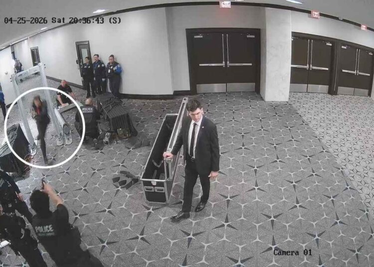Novo vídeo de filmagem do WHCD mostra o momento em que os tiros foram disparados