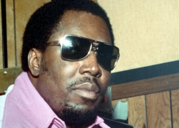 O cantor de soul Clarence Carter morre aos 90 anos