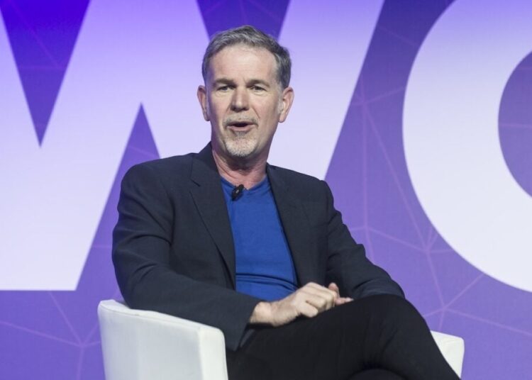 O cofundador da Netflix, Reed Hastings, afirma que o entretenimento será 'menos afetado' à medida que aumentam os temores da IA ​​- 'Gostamos do conflito humano'
