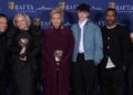 O criador da adolescência, Jack Thorne, elogia especialmente Owen Cooper enquanto a série faz história no BAFTA