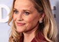 O filho de Reese Witherspoon se parece exatamente com ela nas novas fotos da formatura
