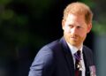 O príncipe Harry ‘parece muito triste’ depois de deixar o dever real, especialista traça um paralelo marcante com o rei abdicado