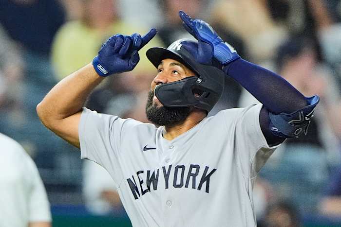 Os Yankees conseguem 2 rebatidas de cada titular pela primeira vez na história da franquia na goleada de 15-1 sobre o Royals