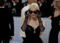Os looks de celebridades mais irreconhecíveis da história do Met Gala
