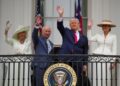 Os pensamentos de Donald Trump fora das câmeras sobre a família real, revelados pelo biógrafo