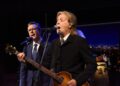 Paul McCartney apaga as luzes no Ed Sullivan Theatre para Colbert Finale