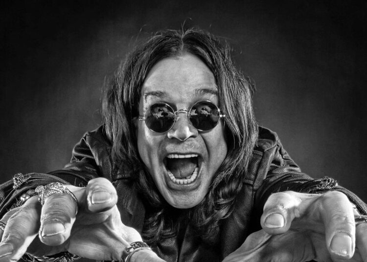 Por que Ozzy Osbourne arrancou a cabeça de um morcego com uma mordida? (E o que aconteceu depois)