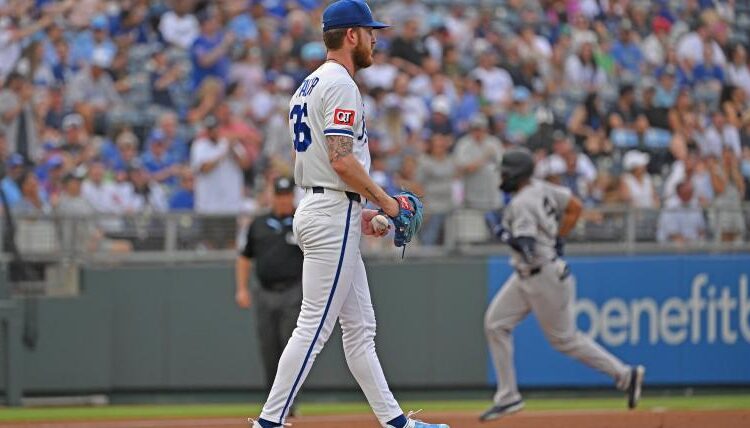 Por que Royals está se separando de Bailey Falter após reclamação
