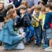 Por que a princesa Kate está olhando além da tradição educacional de 800 anos da família real