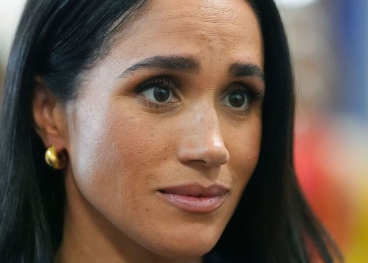 Príncipe Harry e Meghan são incentivados a dar respostas ‘concretas’ ao filho – Celebrity News – Entretenimento