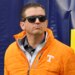 Quando o Neyland Stadium começará a receber mais shows em Knoxville?