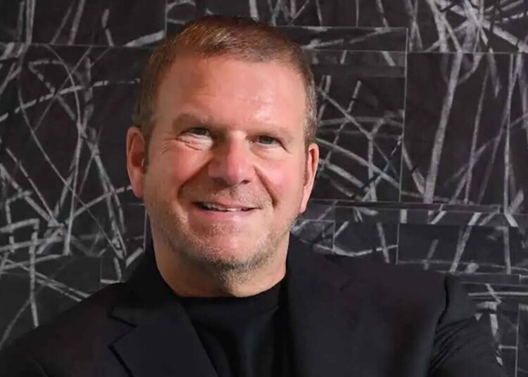 Quem é Tilman Fertitta? Bilionário baseado em Houston adquire a Caesars Entertainment | Cassinos e jogos