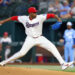 Rangers marca três em nono para Walk-off Royals 7-6