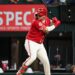 Rangers ultrapassam Royals enquanto Gore domina novamente no Globe Life Field