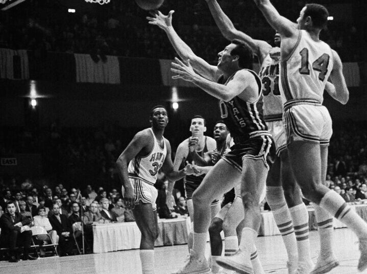 Relembrando o legado do ex-jogador do Cincinnati Royals Adrian Smith