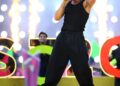 Ricky Martin promete retornar a Montenegro após ataque com gás lacrimogêneo