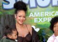 Rihanna estreia uma tatuagem de rabisco desenhada por seus filhos pequenos