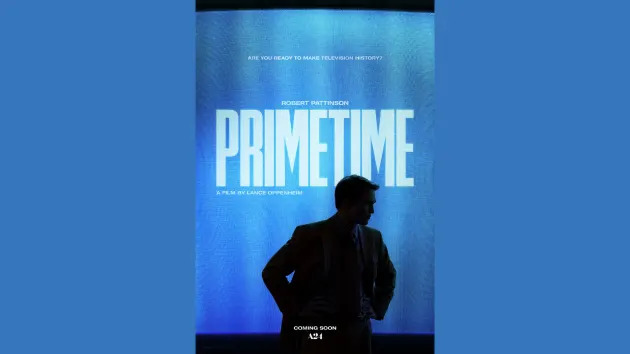 Robert Pattinson é o apresentador de 'To Catch a Predator', Chis Hansen, no teaser trailer de 'Primetime'