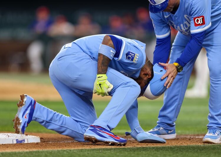 Royals 3B Maikel Garcia sai com lesão no tendão | WTVB | 15h90 · 95,5 FM