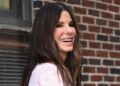 Sandra Bullock compartilha uma foto rara e doce de seus dois filhos