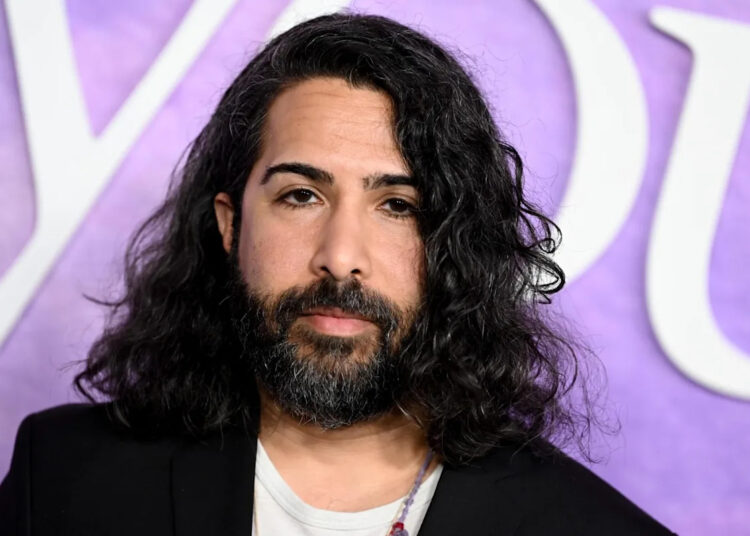 Savan Kotecha fala sobre a co-escrita de 'Beauty and a Beat' de Justin Bieber e o que significa seu retorno pós-Coachella: 'My Kids Think It's a New Song'