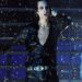 Sombr Makes It Rain no American Music Awards com ‘Homewrecker’