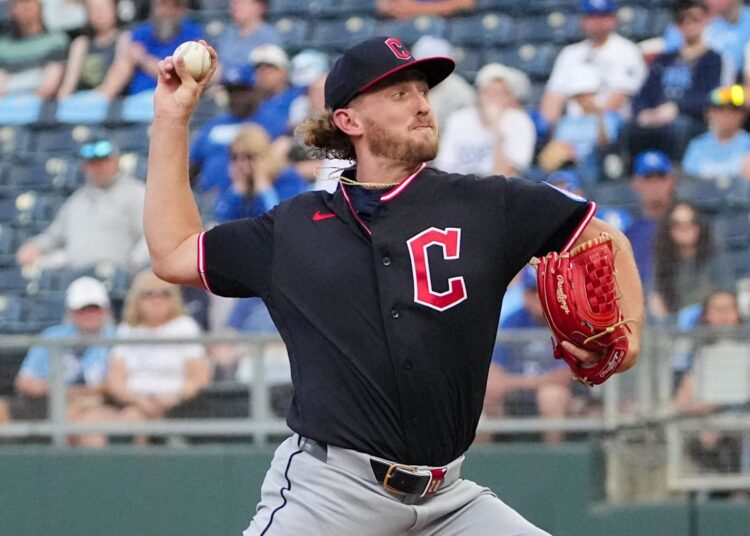 Tanner Bibee luta na quarta entrada enquanto Cleveland Guardians cai para Royals