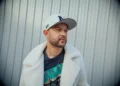 Tebey sobre novas músicas e seu crescimento após a fama viral: ‘I Try To Keep It Fresh’