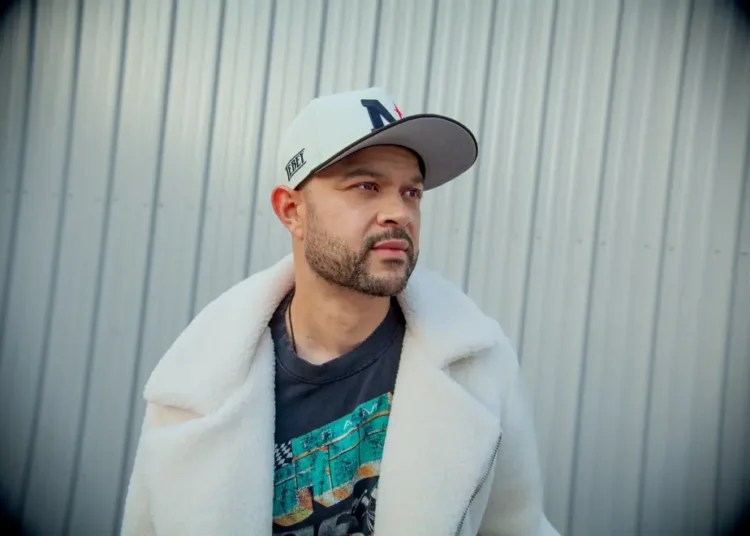 Tebey sobre novas músicas e seu crescimento após a fama viral: ‘I Try To Keep It Fresh’