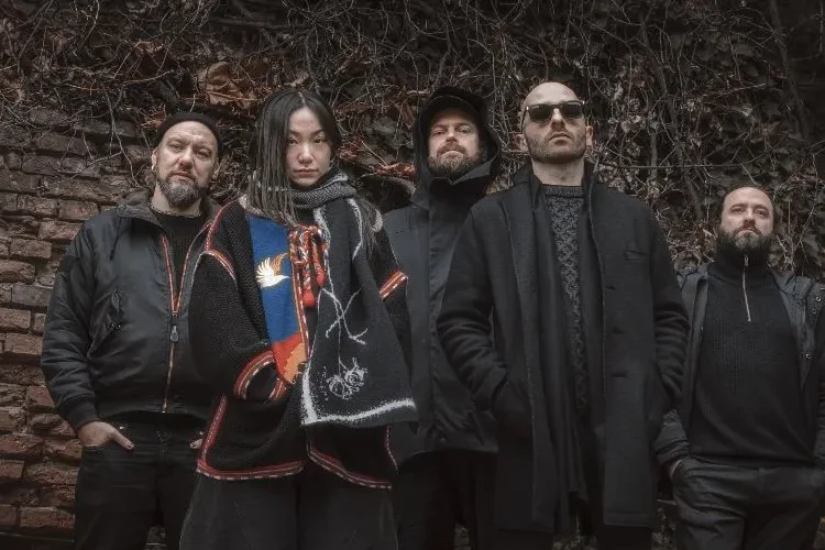 The Ocean anuncia sua nova formação e álbum “Solaris”, estreia o videoclipe de “Light Pollution”