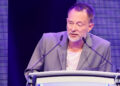 Thom Yorke diz aos executivos musicais para “puxar o dedo” e investir em novos artistas