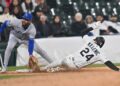 Torcedor do White Sox cai no bullpen do Royals durante o jogo e é hospitalizado