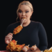 Trisha Paytas instiga polêmica com nova música K-Pop │ Exclaim!