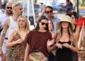 Victoria Beckham diz ao The Times que não tem planos de se aposentar