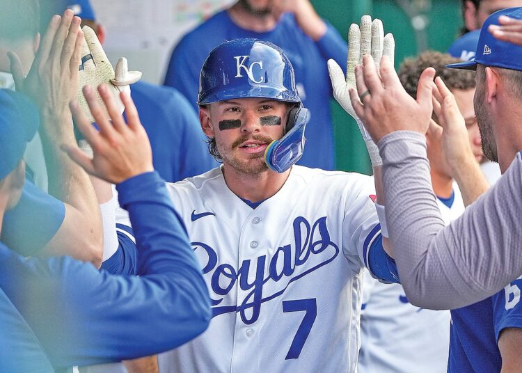 Wacha lança sete entradas certeiras, Royals dispensa Guardians