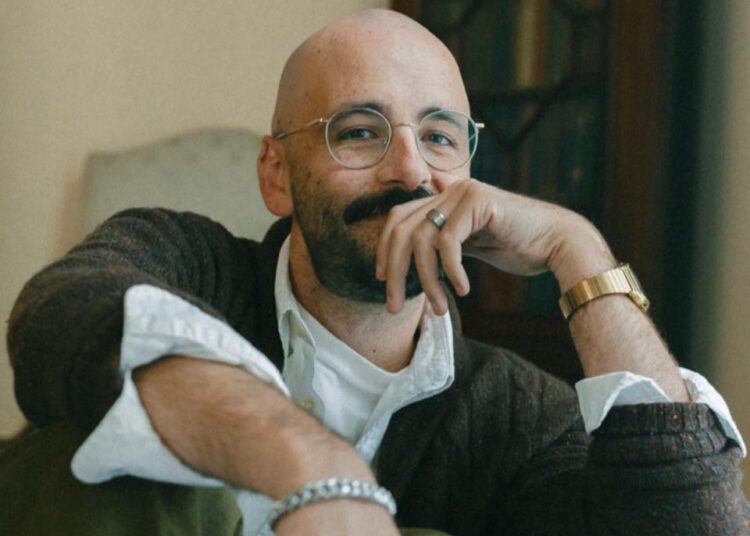 Weston Skaggs explora a era espiritual de Bob Dylan, a fé incompreendida e a narrativa vulnerável em uma nova canção