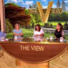 Whoopi Goldberg se censura em “The View” antes de um deslize quase profano ao vivo: 'Você pegou!'