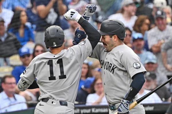 Yankees acertam 6 home runs e 22 rebatidas na goleada de 15-1 sobre o Royals