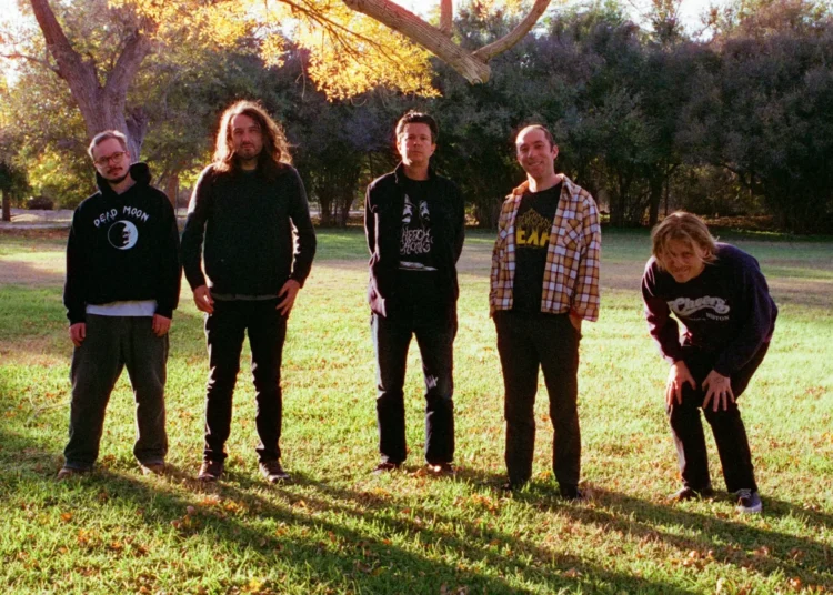 16 novas músicas lançadas hoje para ouvir: Interpol, Ty Segall e mais
