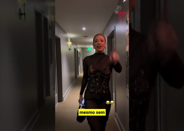 Ex-BBB Beatriz Reis é barrada em restaurante nos EUA por usar roupa transparente