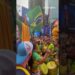 FESTA DO BRASIL: Torcida toma conta da Times Square, em Nova York, antes da estreia na Copa do Mundo