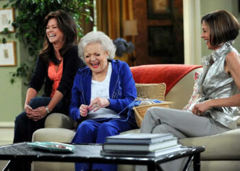 Wendie Malick diz que seria muito ‘estranho’ fazer uma reinicialização “Hot in Cleveland” sem Betty White: ‘Like Missing a Limb’ (exclusivo)