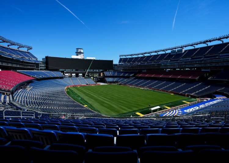 Kraft Group processa Foxboro por taxa de licença de entretenimento de quase US$ 1 milhão para o Gillette Stadium