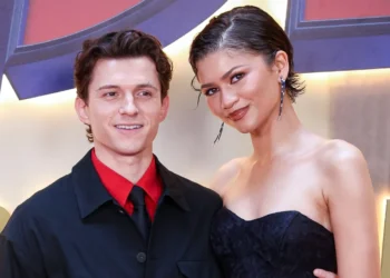 Tom Holland confirma que ele e Zendaya são casados ​​com resposta de quatro palavras