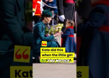 Kate did this when the little girl took her bouquet. #royal #royalfamily