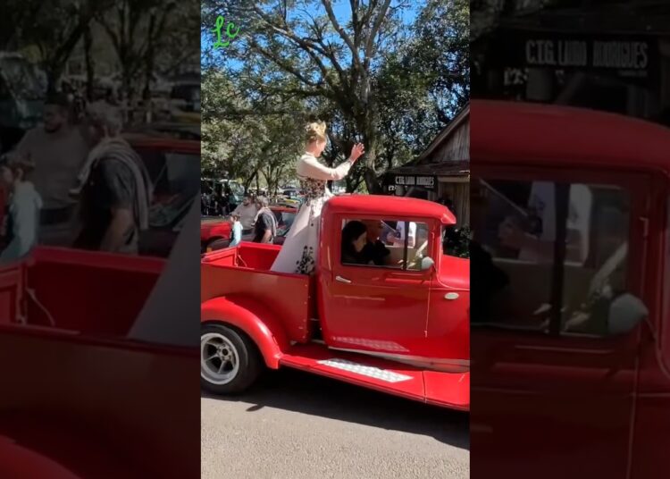 Desfile da Realeza – 13º encontro de carros antigos de São Sebastião do caí #lcgaragers
