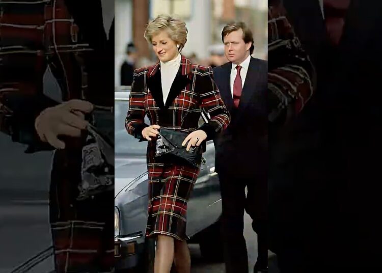 How a Handbag SAVED Diana’s Legacy! 👜👑 #diana #princessdianaforever  #kate #royalfamily #royal