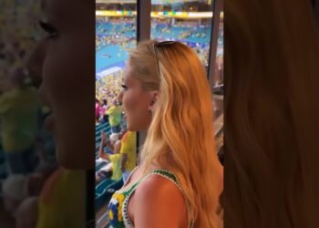 VIRGÍNIA FONSECA NO ESTÁDIO PRA ASSISTIR O JOGO DO BRASIL#virginiafonseca